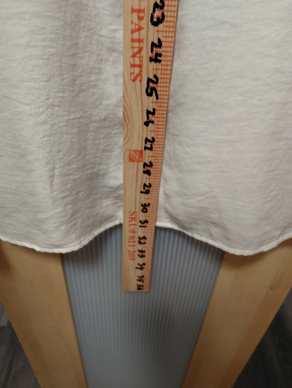 Express Ivory Button-Front Blouse - Picture 5 of 7